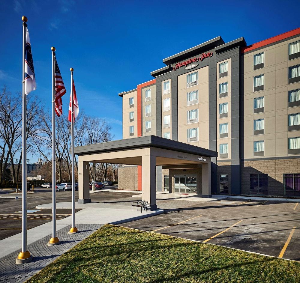 Hampton Inn By Hilton Sarnia/Point Edward Exterior photo